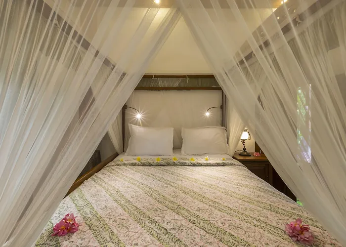 Kampung Kecil Boutique サヌール